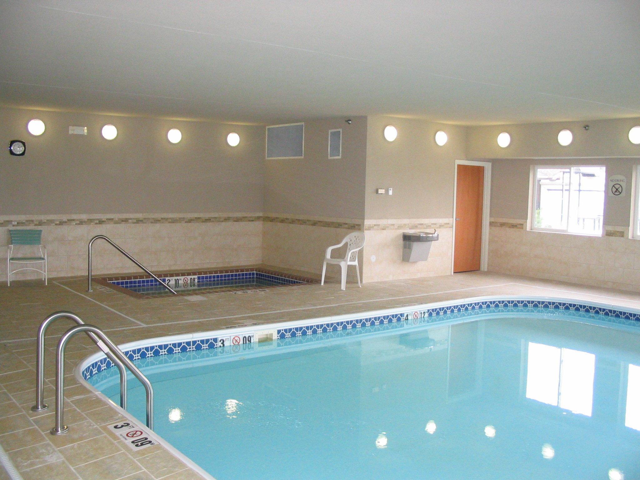 Holiday Inn Express Jamestown By Ihg Facilități foto